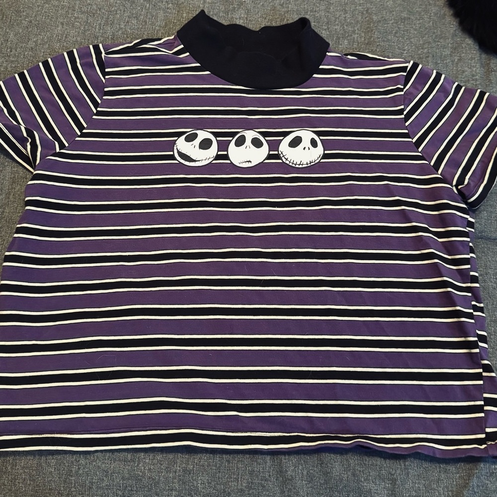 Nightmare Before Christmas cropped shirt